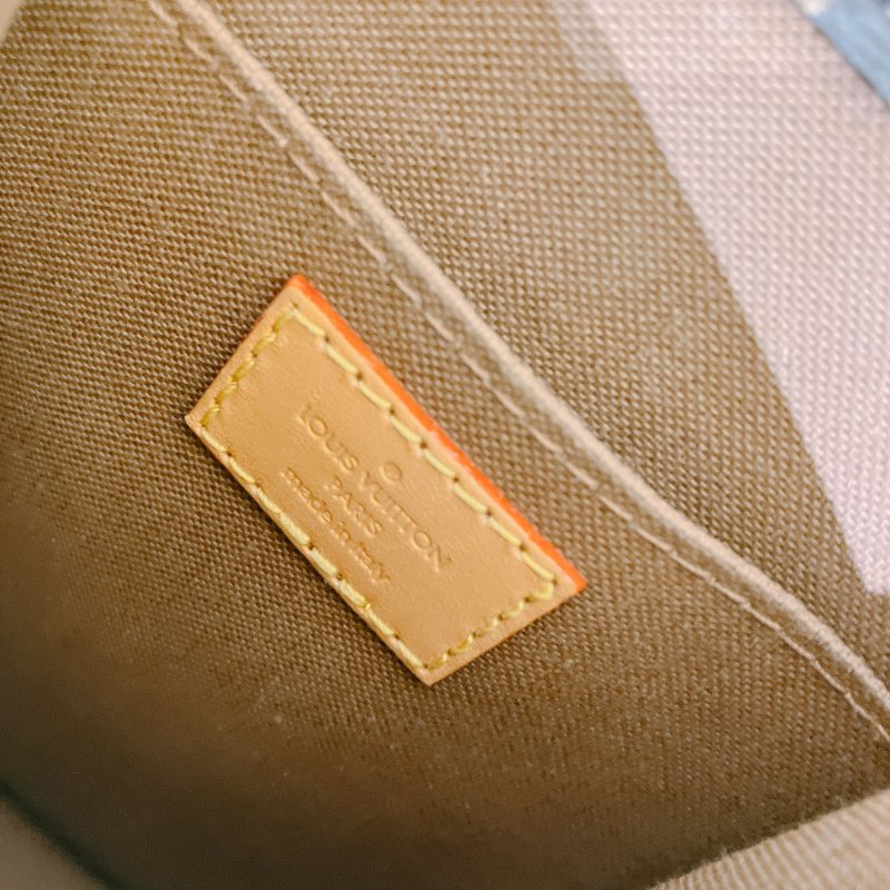 TK2066 Louis Vuitton Sac Plat Monogram #NFC-17