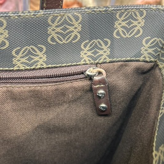 羅伊威 LOEWE Anagram 老花手提包-9
