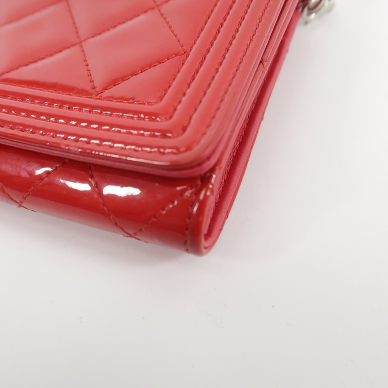 CHANEL 漆皮皮革Boy WOC Wallet On Chain鏈帶肩背袋-11