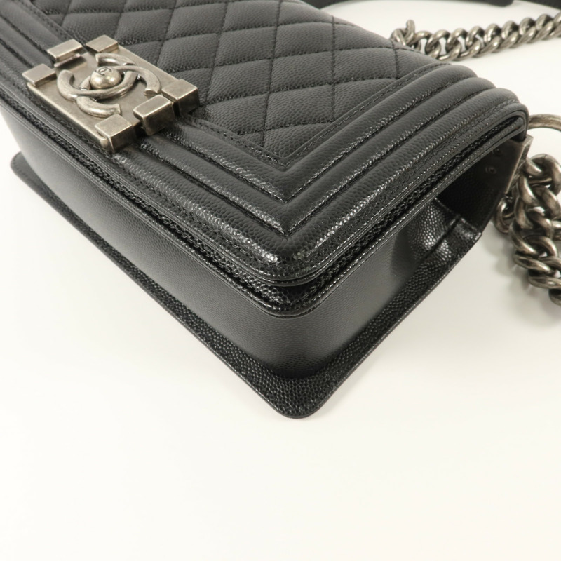 CHANEL 牛皮皮革Boy 20鏈帶肩背袋-13