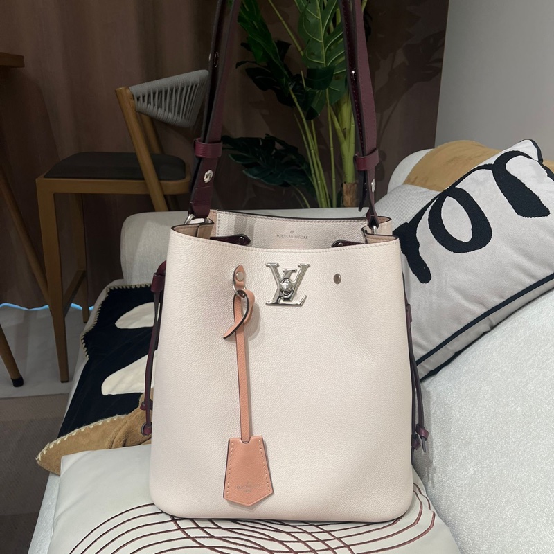 LV Lockme Bucket bag Calfskin-0