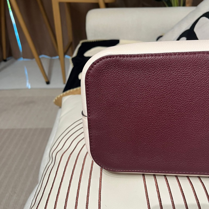 LV Lockme Bucket bag Calfskin-9