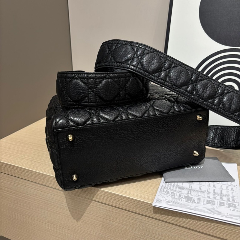 Dior Lady Dior 黑色牛皮-10