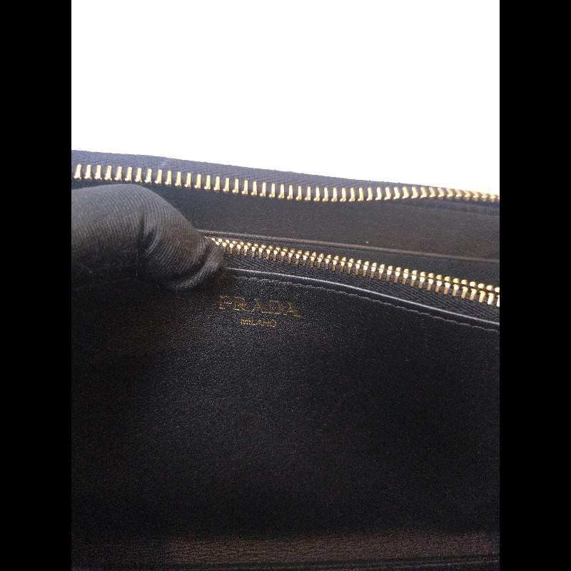 Prada 黑皮拉鍊長夾-14