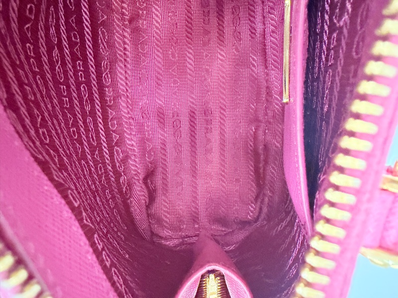 Prada桃粉防刮牛皮迷你貝殼手提斜背包-24