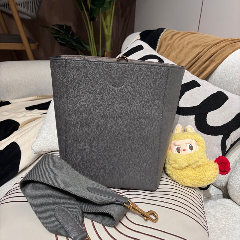 Celine sangle small bucket bag 灰色牛皮水桶袋 new logo-4