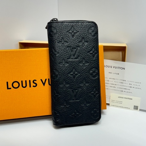 【晶片款/LV最頂級皮革】 LV M11721 Taurillon 黑壓紋牛皮長夾 （專櫃43,500）