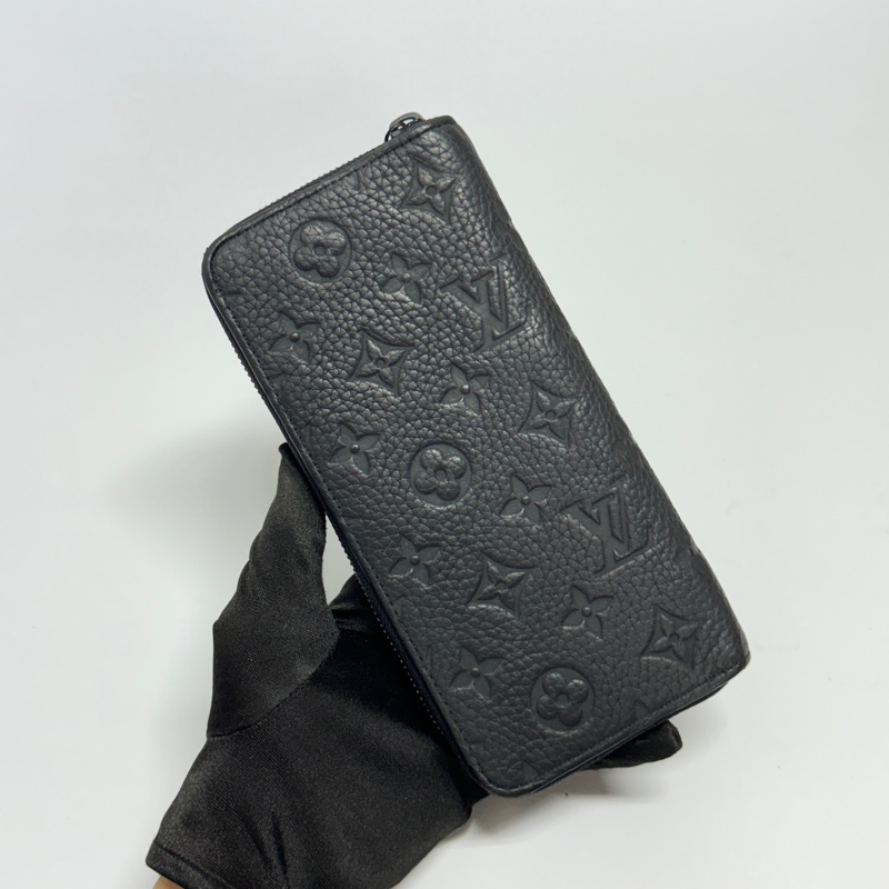 【晶片款/LV最頂級皮革】 LV M11721 Taurillon 黑壓紋牛皮長夾 (專櫃43,500)-5