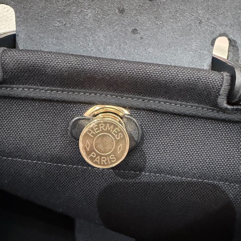 Hermes/ Herbag 31/ 全黑帆布金扣/ Z刻-21