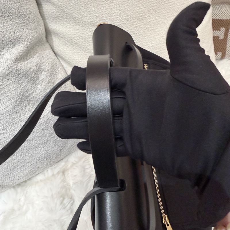 Hermes/ Herbag 31/ 全黑帆布金扣/ Z刻-26