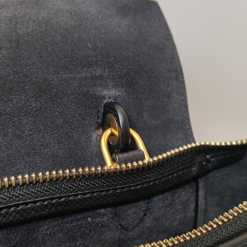 Celine Belt鯰魚包Micro牛皮純色紐結飾帶斜背包單肩包-15