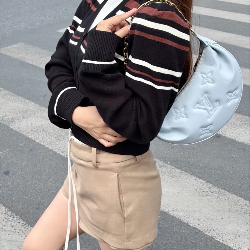 這裡盡然🈶‼️LV 稀有藍月亮包-0