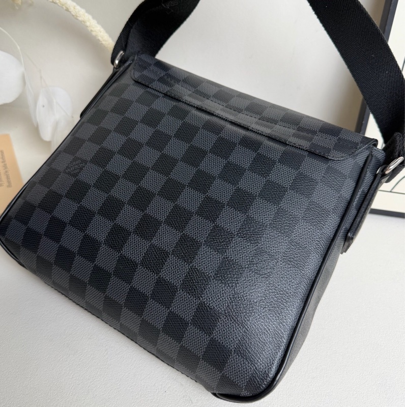 Louis Vuitton 路易威登 黑色棋盤格 郵差包 單肩斜挎包-4