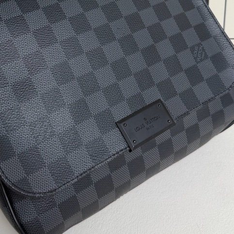 Louis Vuitton 路易威登 黑色棋盤格 郵差包 單肩斜挎包-7