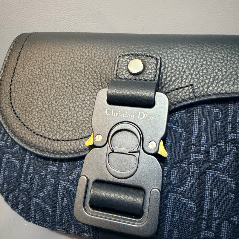 Dior saddle pouch bag-1
