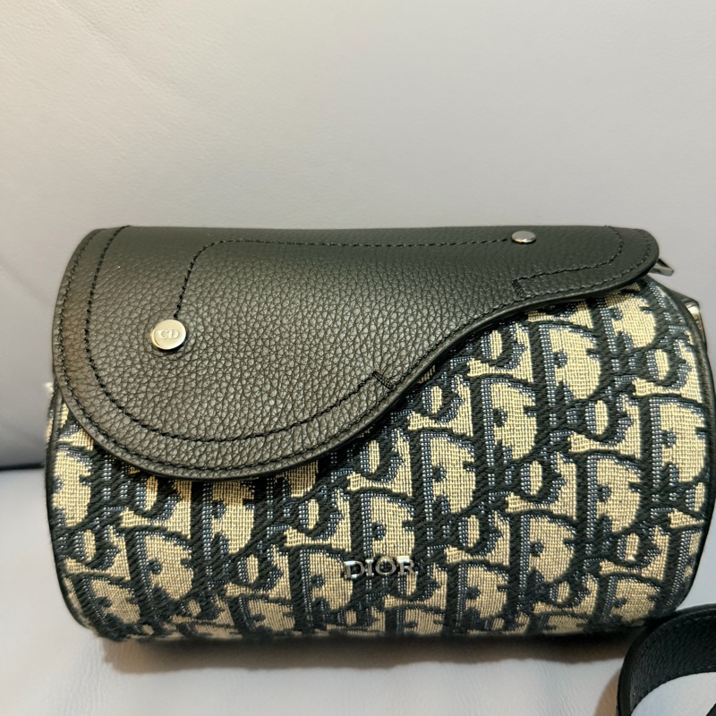 Dior roller bag-0