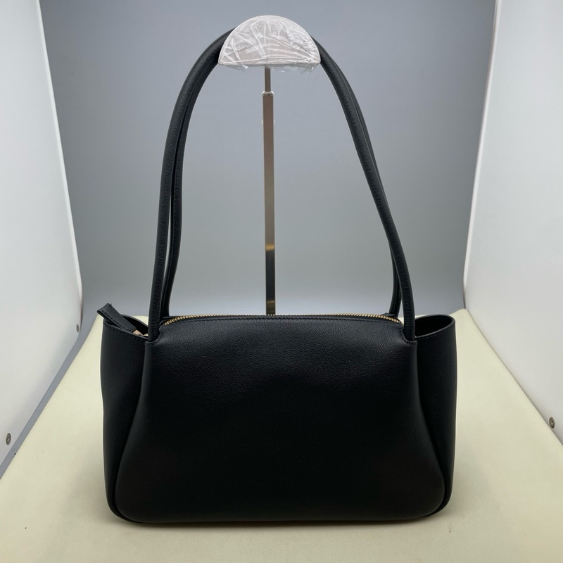 99新普拉達/PRADA Soft Grainhobo黑金三角標牛皮手提單肩包 尺寸16×10.-1
