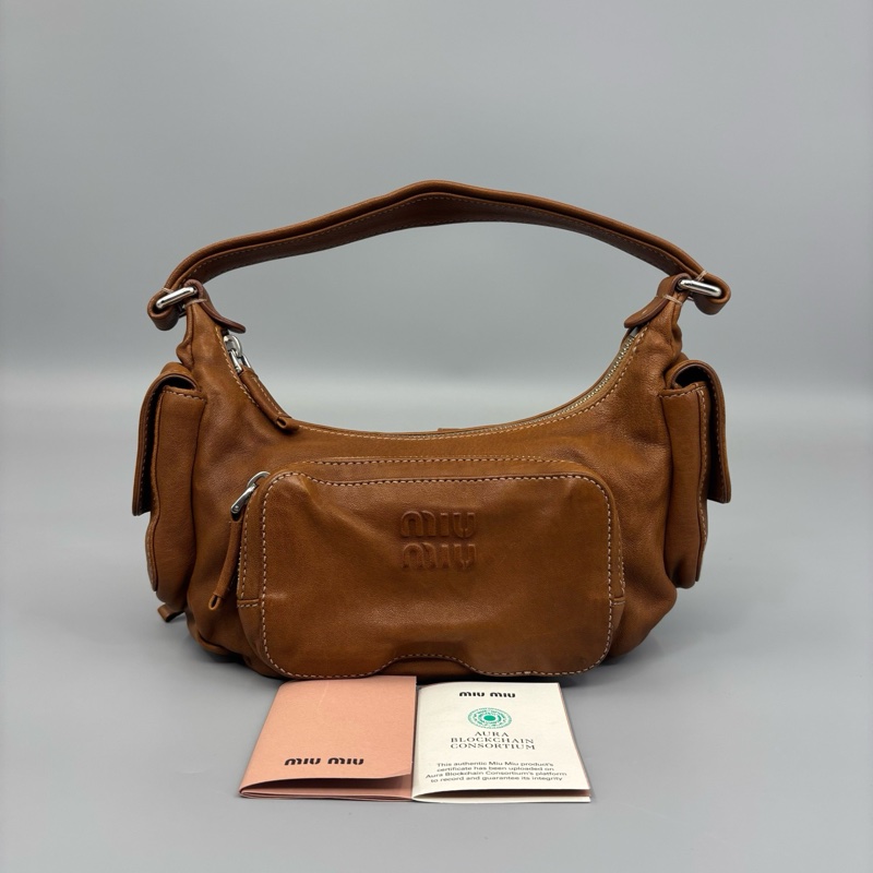 MIUMIU 繆繆 pocket腋下hobo 機車 尺寸24*12-10