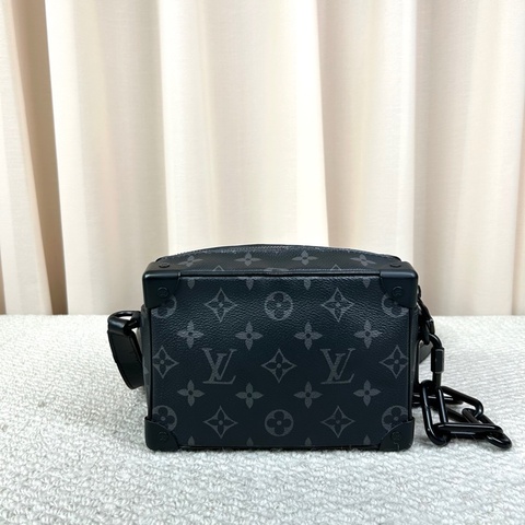 LV路易威登Soft Trunk黑武士盒子包 經典老花