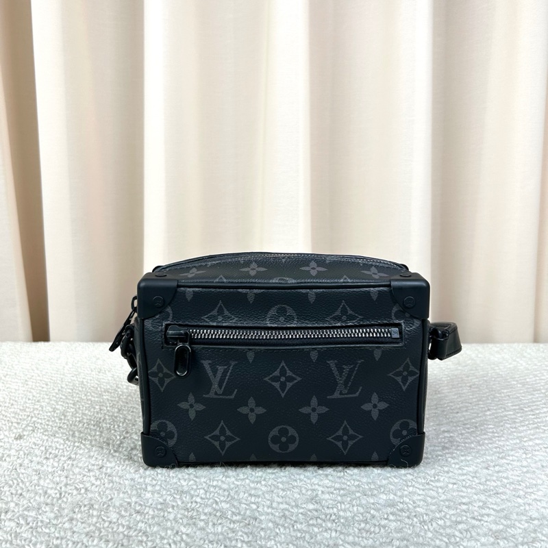 LV路易威登Soft Trunk黑武士盒子包 經典老花-1