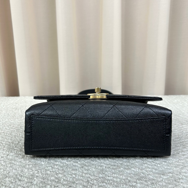 Chanel香奈兒黑色荔枝紋鏈條包 金色五金扣 經典菱格紋設計-4