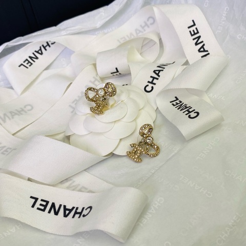 CHANEL香奈兒蝴蝶結雙C水鑽logo金色耳釘
