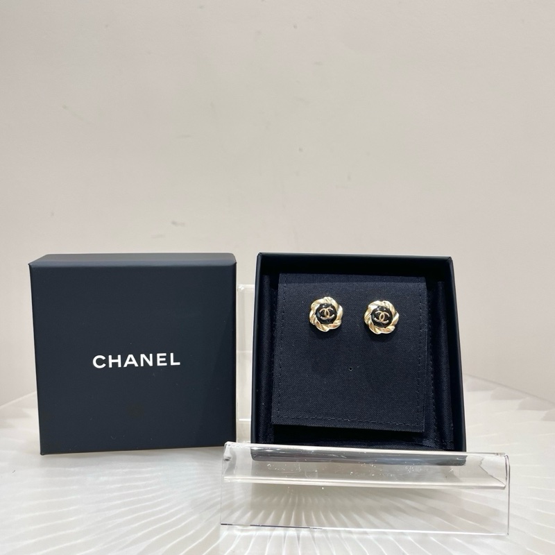 Chanel香奈兒黑金山茶花耳釘黑金配色山茶花-3