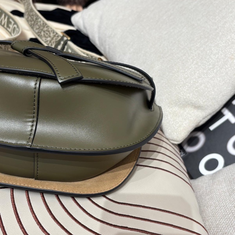 Loewe gate small calfskin ,-8
