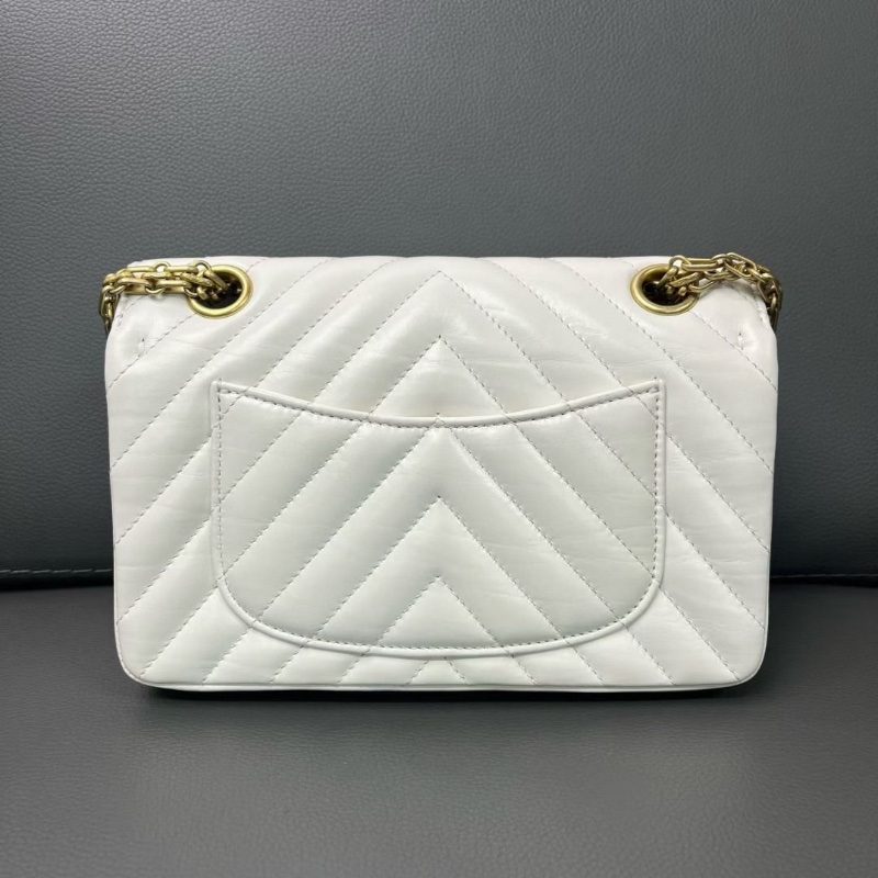 Chanel 2.55鏈條包 白金V紋 芯片款 鏈條肩帶 20*8*13cm 95新 配件塵袋-2