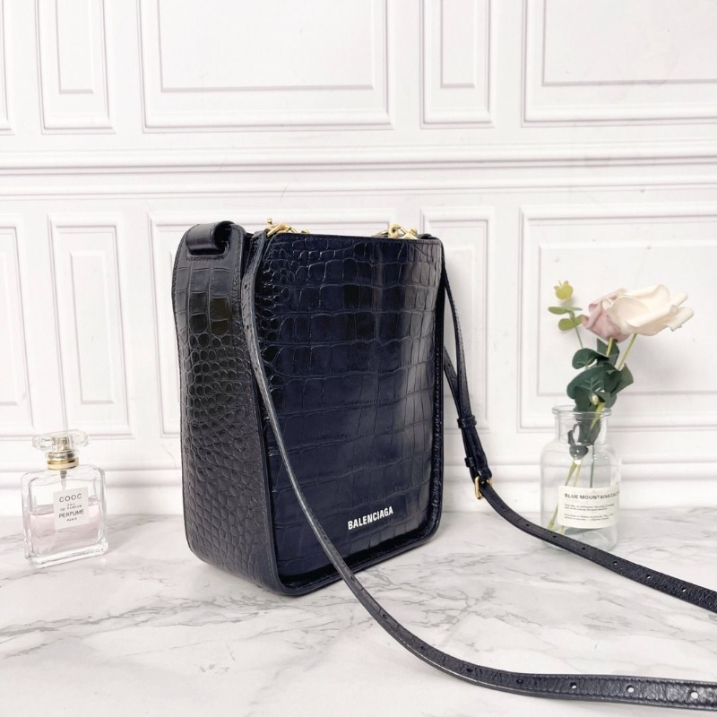 Balenciaga 黑色鱷魚皮壓紋 tool tote 水桶包 17*9*23 9新 配件塵袋 肩帶 子母袋-7