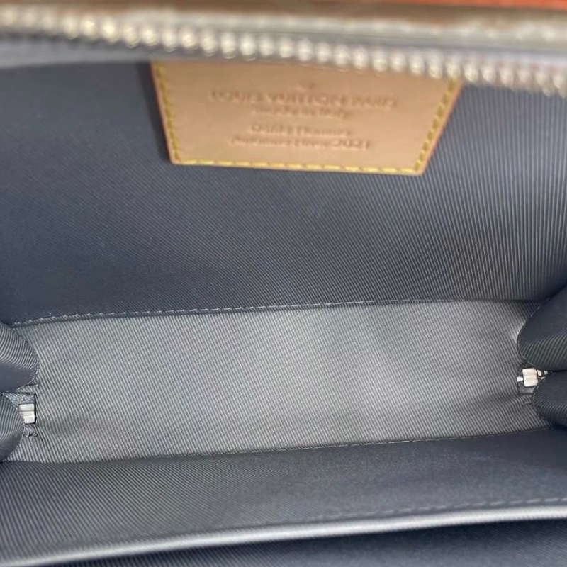 LV 芯片款 Handle trunk 銀色漆皮硬盒包 銀色鏡面 21*14.5*7 9新 配件肩帶 塵袋 盒子-6