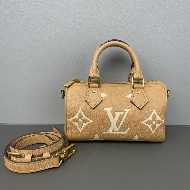 LV 芯片款 Speedy nano 奶茶色全皮壓紋 17*11*7.5 9新 配件肩帶 塵袋-1