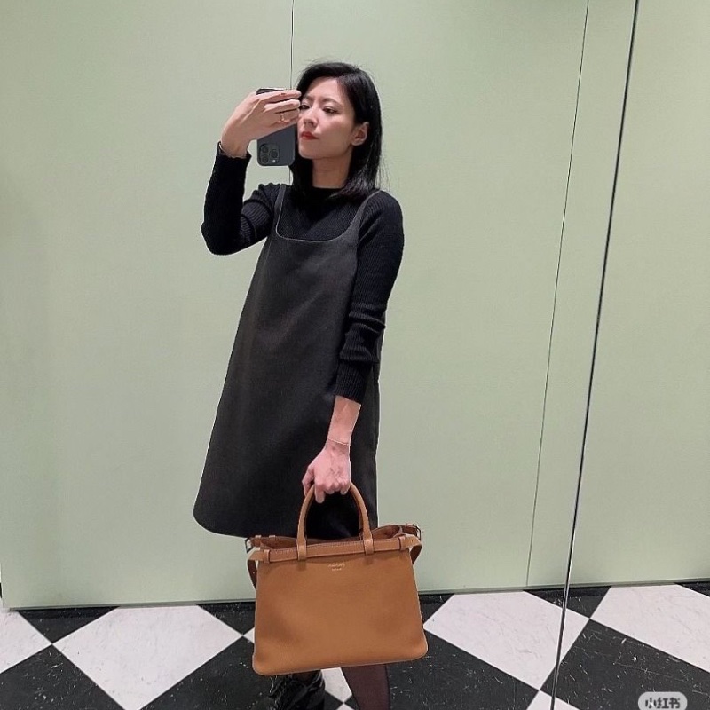 PRADA DoubleBag buckle bag 牛皮 中號 36*24*13 9新 配件肩帶 塵袋-0