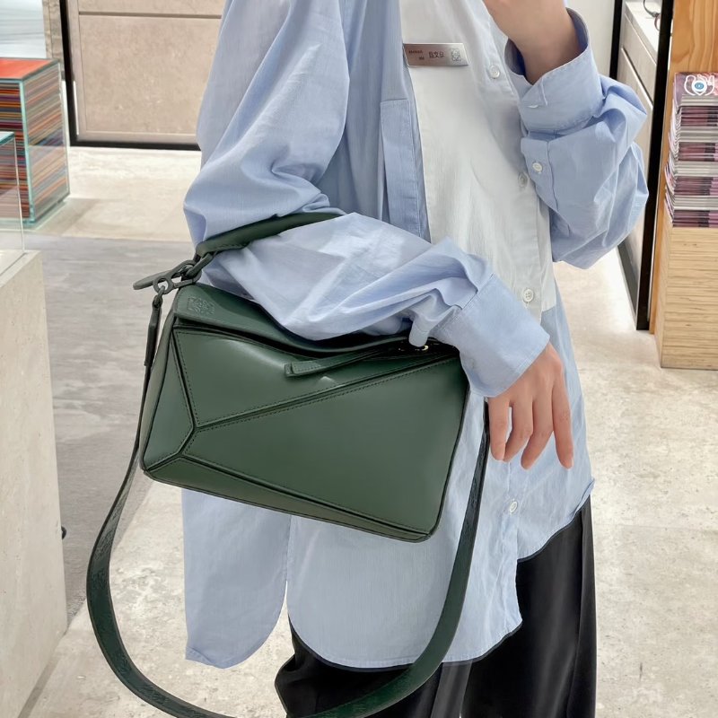 LOEWE Puzzle小牛皮手袋 - 小號綠-1
