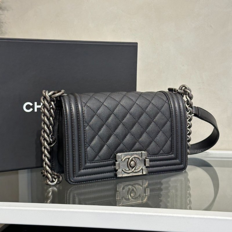 CHANEL Boy20 粒面牛皮口蓋包 - 黑銀-2