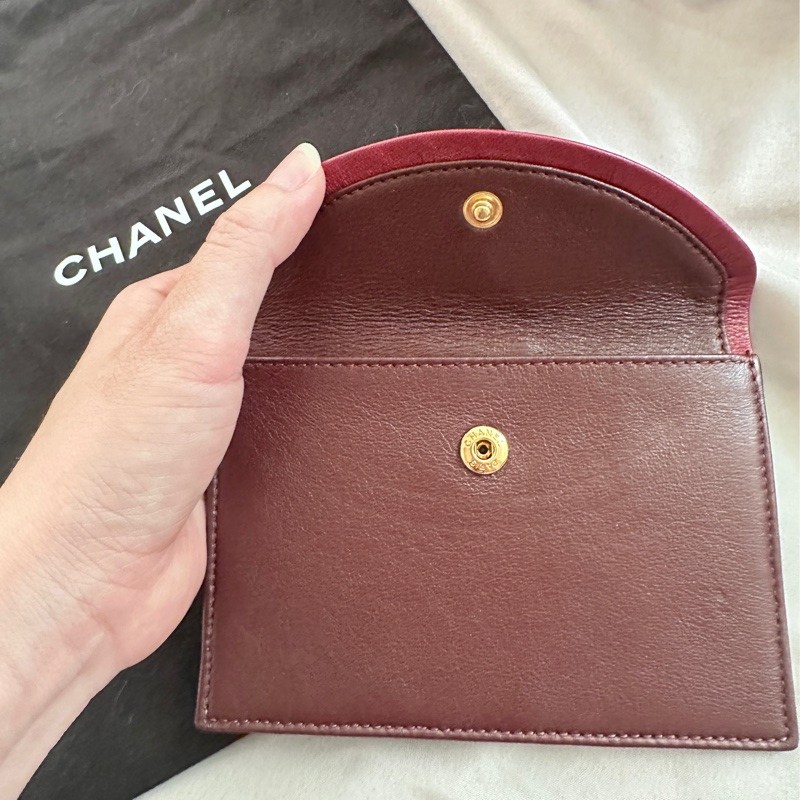 《近全新》CHANEL 酒紅色同色雙C羊皮鍊帶包｜21開保卡｜五金膜在｜送禮自用皆可-14