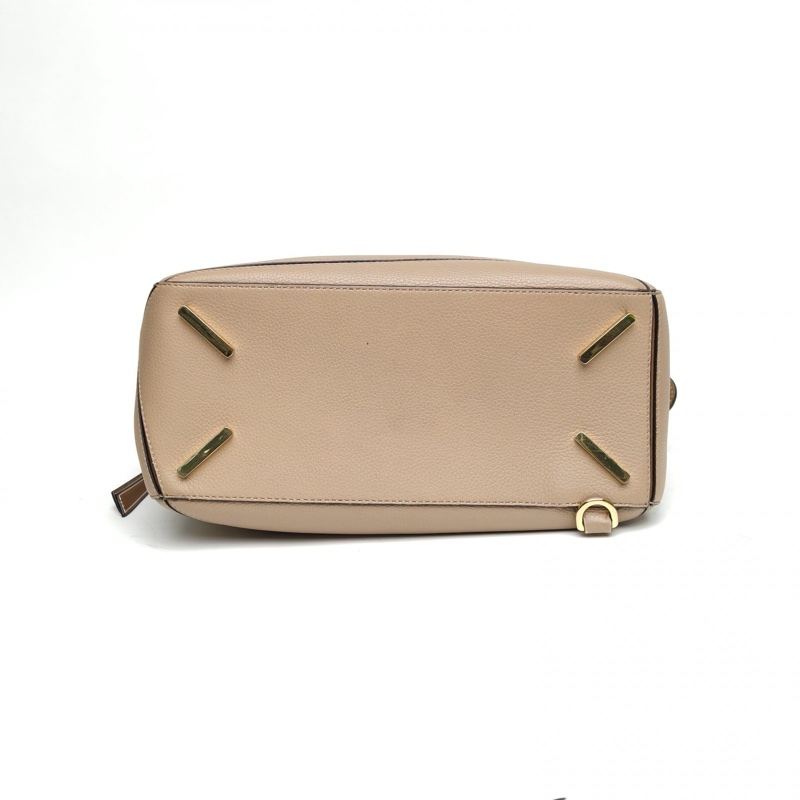 LOEWE Puzzle29幾何包中號沙色牛皮肩背包-3