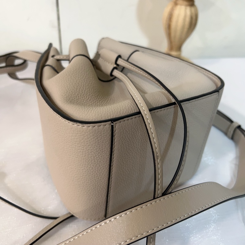 ෆ Loewe 吊床包mini-12