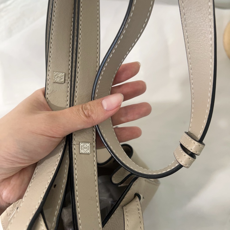 ෆ Loewe 吊床包mini-14