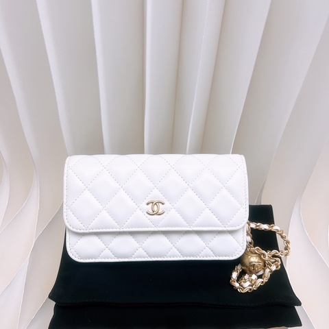Chanel mini woc 白色金球鏈條包