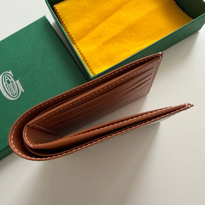 Goyard Victoire Wallet 對折8卡短夾 全新 (黑棕色)-1