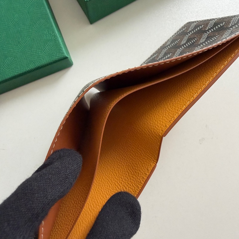 Goyard Victoire Wallet 對折8卡短夾 全新 (黑棕色)-6
