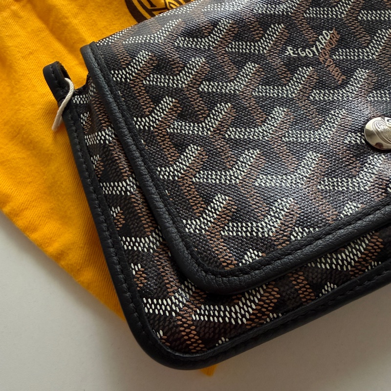 GOYARD PLUMET 經典LOGO翻蓋扁斜背包 全新 (男女皆可款式)-2