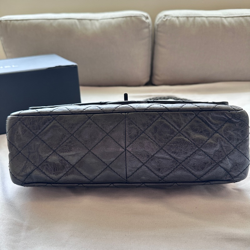 CHANEL 2.55 So Black|黑鍊黑釦× 油蠟羊皮|低調白搭-5