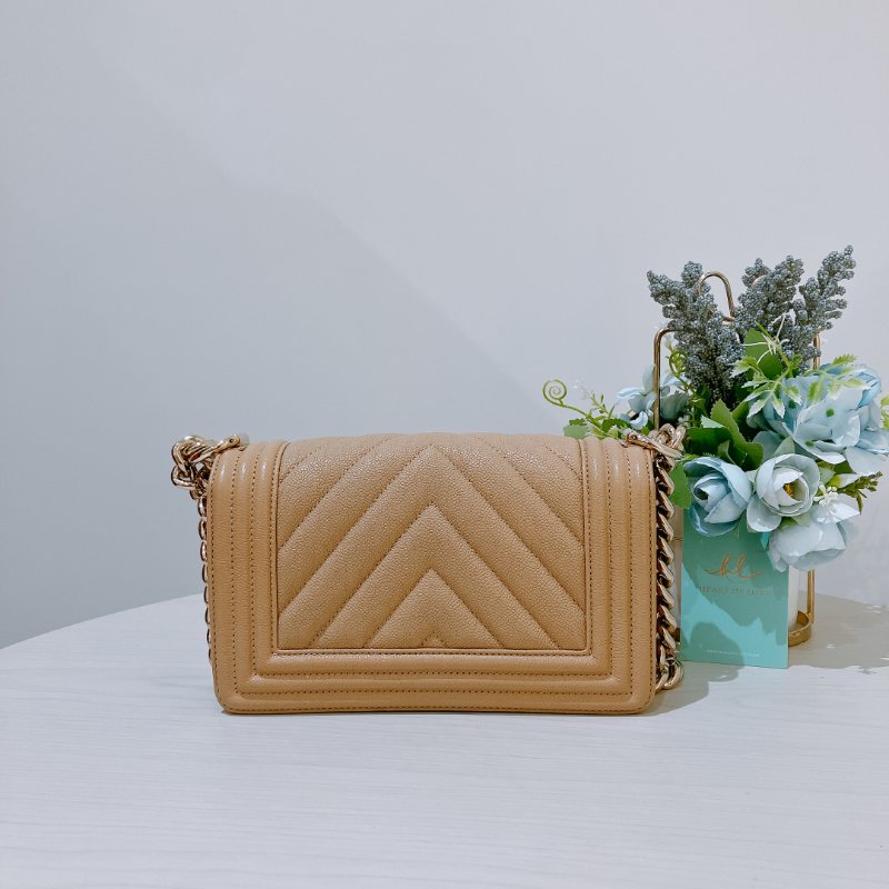 TK2069 香奈兒 牛皮 Chanel Boy Small 20cm Chevron Caviar Beige X GHW-3