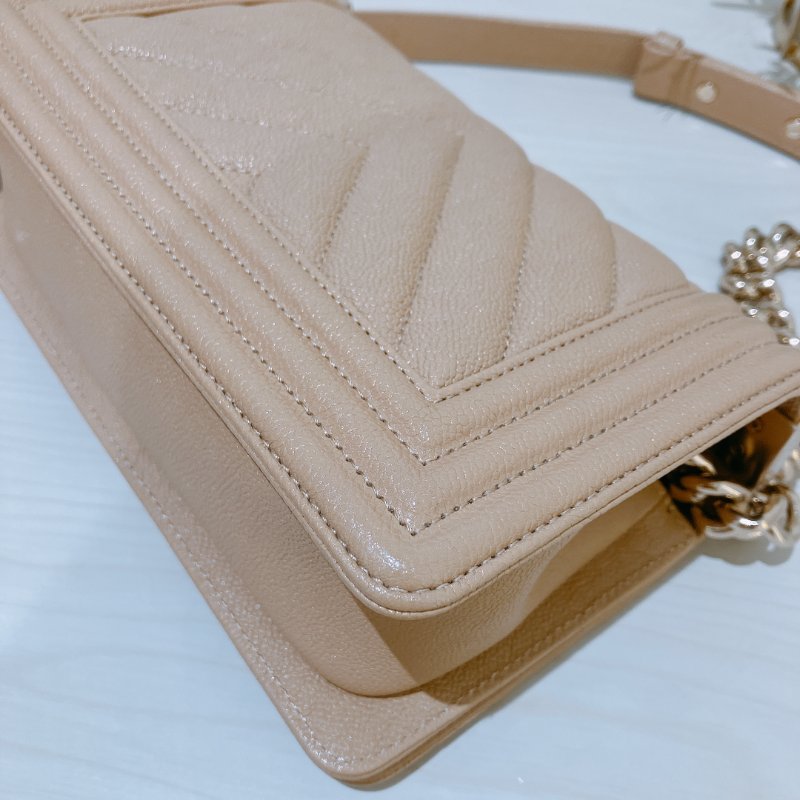 TK2069 香奈兒 牛皮 Chanel Boy Small 20cm Chevron Caviar Beige X GHW-11