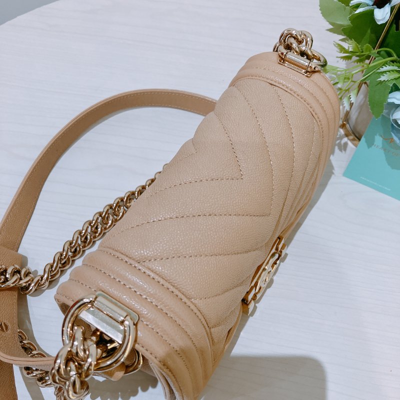 TK2069 香奈兒 牛皮 Chanel Boy Small 20cm Chevron Caviar Beige X GHW-22