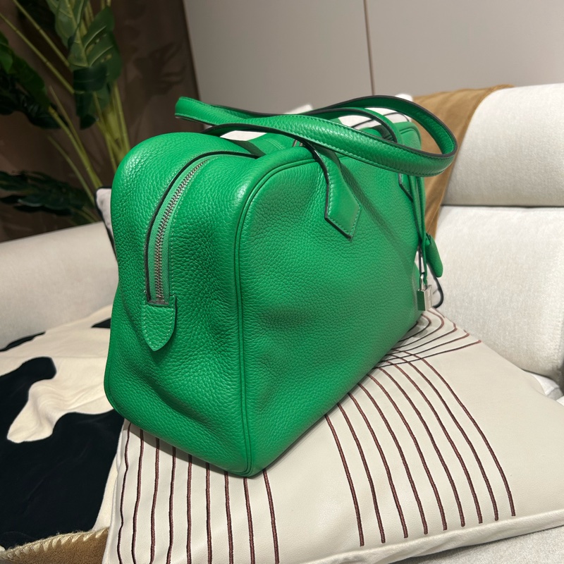 HERMES Victoria 35 shoulder bag Stamp [R] 竹子綠-1