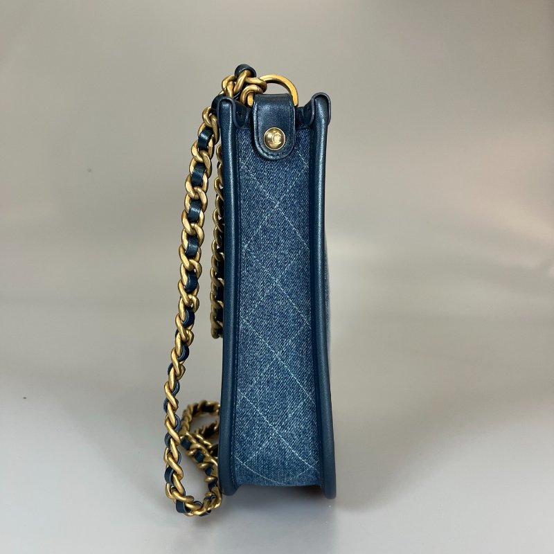 CHANEL 金釦菱格紋HOBO腋下包 藍牛仔 AS4532晶片款-3