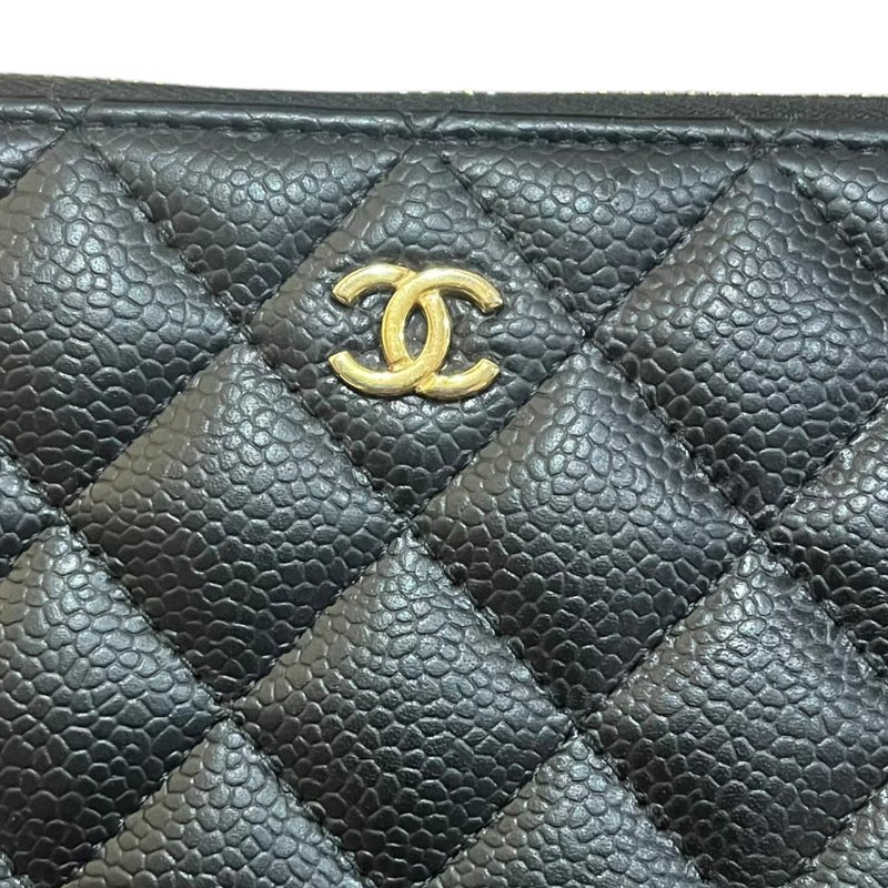 CHANEL 菱格紋拉鍊長夾 5-601-4